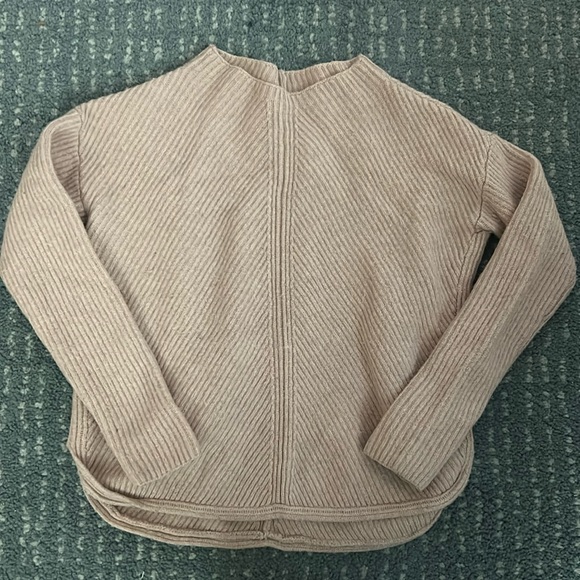 Spring Pink Sweater - Picture 1 of 2